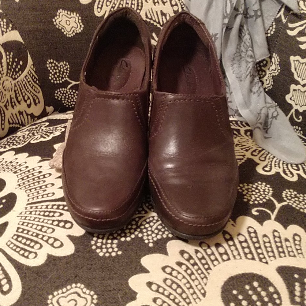 Clarks Bendable Brown Dress Heels